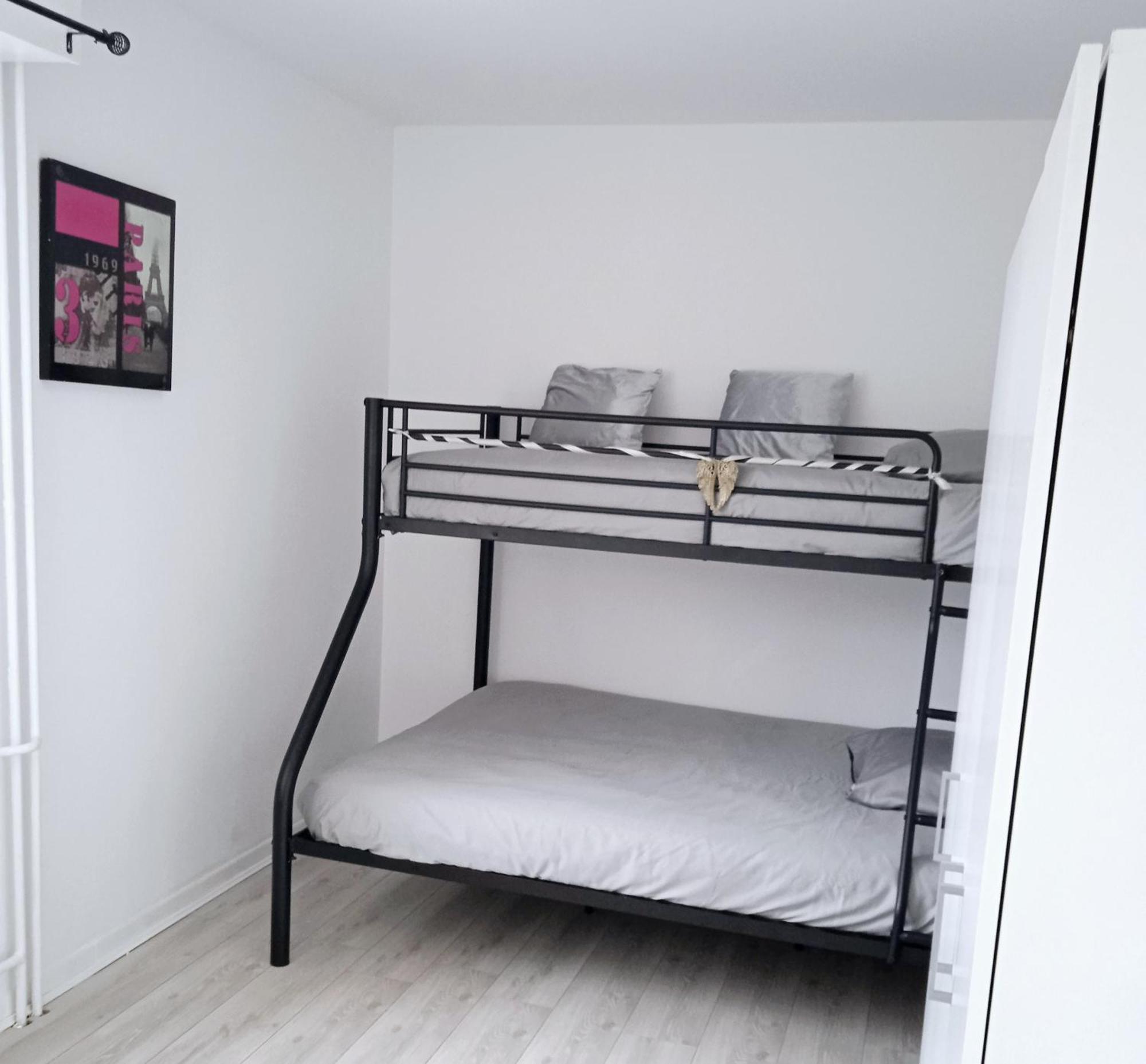 Logement Dans Residence - A 10 Km Du Centre Ville Et A 5 Minute Du Parlement Europeen Avec Parking Gratuit Hoenheim Exteriör bild